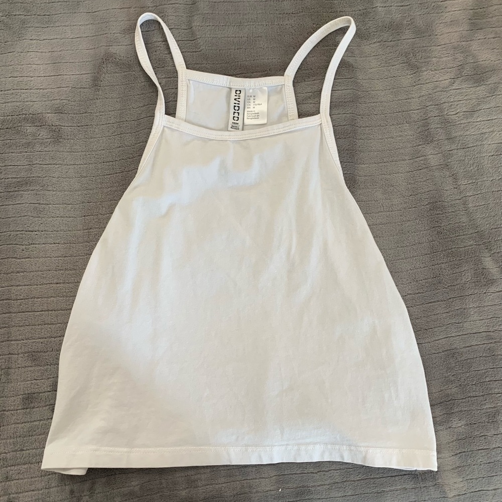 White crop top from H&M